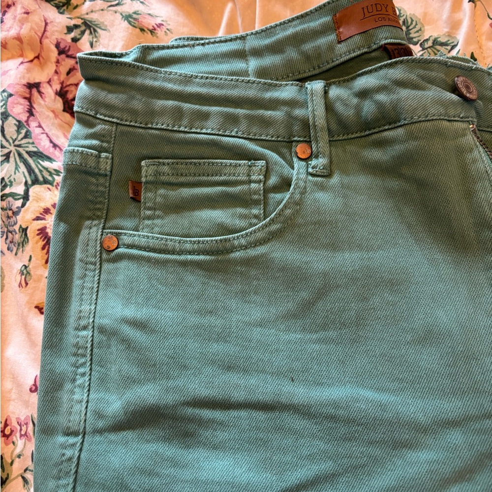 Judy Blue Green Jeans with Unique Color and Stylish Design